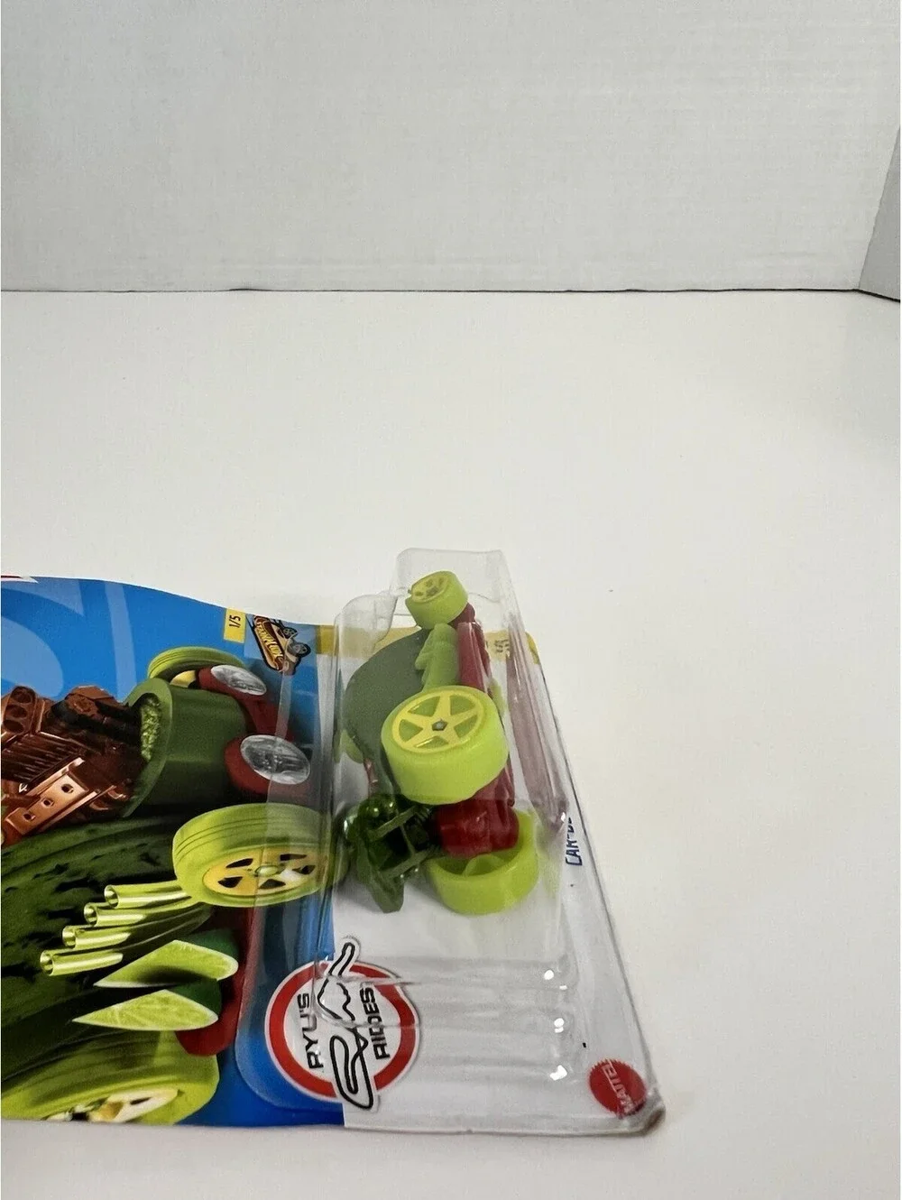 2022 Hot Wheels #11 Fast Foodie 1/5 Car-De-Asada- Green